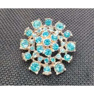Vtg Iridescent Aquamarine Blue Rhinestone Round Snowflake Brooch Silver Tone
